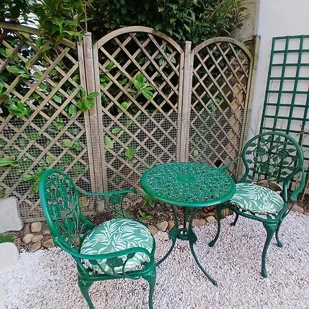 Apartment Apartment&garden, Ideal For Guests, Min 4 Nights